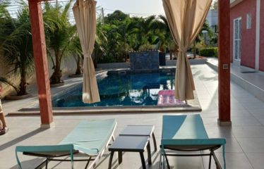 NGUERIGNE : Villa contemporaine 3 chambres avec piscine à vendre