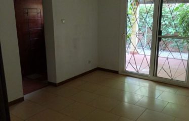 SALY : Villa 4 chambres avec piscine à louer – location longue durée