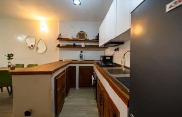 DAKAR OUAKAM : Bel appartement rénové et meublé à vendre