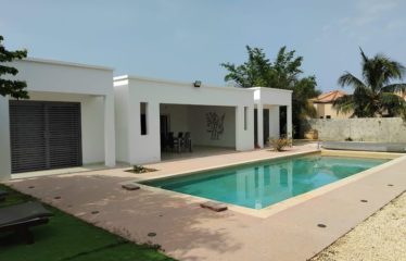 NGAPAROU : Villa contemporaine meublée en résidence à louer