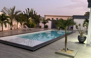 NGUERIGNE : Villa contemporaine 4 chambres en résidence à vendre