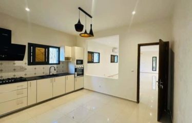 NGAPAROU : Villa neuve R+1 non meublée à vendre