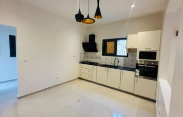 NGAPAROU : Villa neuve R+1 non meublée à vendre