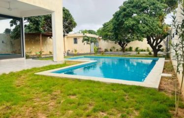 NGAPAROU : Villa neuve R+1 non meublée à vendre