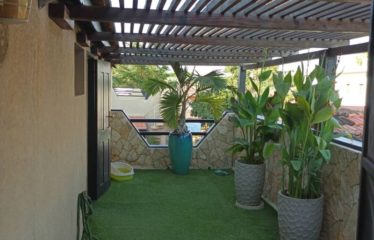 NGAPAROU : Villa pieds dans l’eau – 4 chambres avec piscine à vendre