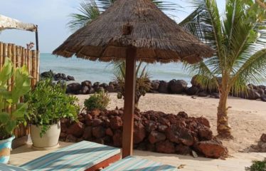 NGAPAROU : Villa pieds dans l’eau – 4 chambres avec piscine à vendre