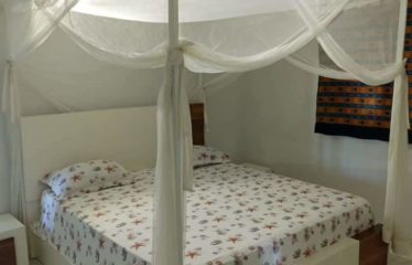 SOMONE : Villa 5 chambres avec piscine proche de la mer à louer