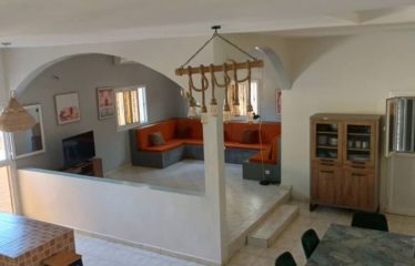 SOMONE : Villa 5 chambres avec piscine proche de la mer à louer