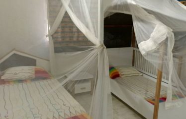 SOMONE : Villa 5 chambres avec piscine proche de la mer à louer