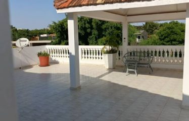 SOMONE : Villa 5 chambres avec piscine proche de la mer à louer