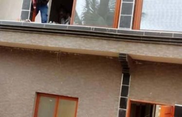 WARANG : Villa 1600 m2 à vendre