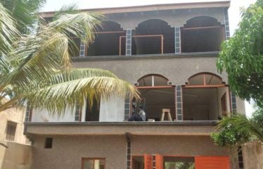 WARANG : Villa 1600 m2 à vendre