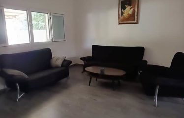 NGAPAROU : Villa avec piscine à débordement à vendre