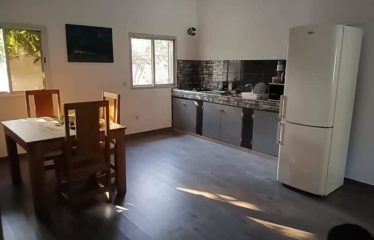 NGAPAROU : Villa avec piscine à débordement à vendre