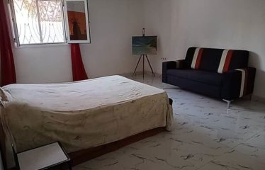 NGAPAROU : Villa avec piscine à débordement à vendre