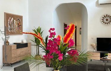 NGAPAROU : Villa 3 chambres avec piscine en résidence privée à vendre