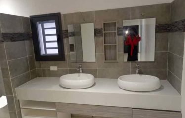 NGUÉRIGNE : Villa neuve 3 chambres avec piscine à louer