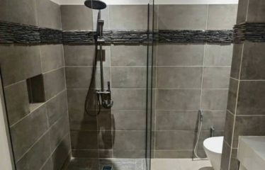 NGUÉRIGNE : Villa neuve 3 chambres avec piscine à louer