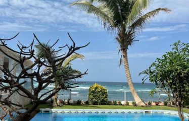 DAKAR YOFF : Villa de prestige en bord de mer à vendre