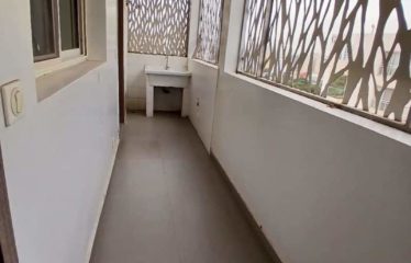 DAKAR POINT-E : Appartement à louer 3 chambres