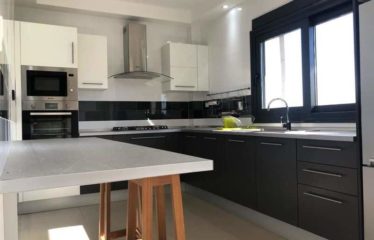 DAKAR POINT-E : Très bel appartement meublé à louer – Type F3