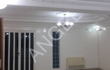 DAKAR MAMELLES : Immeuble R+2 à vendre dans une zone calme et accessible