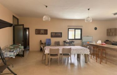 NGUEKHOKH : Villa 6 chambres avec piscine sur 2 hectares à vendre