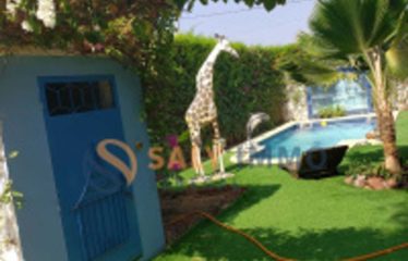 SALY : Villa à louer au design chaleureux