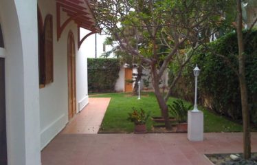 DAKAR ALMADIES : Villa 1000m2 à vendre