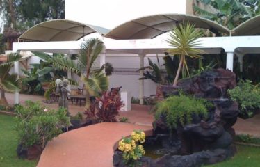 DAKAR ALMADIES : Villa 1000m2 à vendre