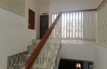 DAKAR ALMADIES : Villa 1000m2 à vendre