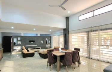 NGUERIGNE : Villa contemporaine 5 chambres avec piscine à louer