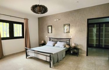 NGUERIGNE : Villa contemporaine 5 chambres avec piscine à louer