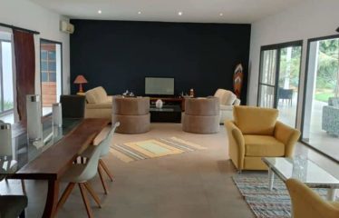 NGUERIGNE : Villa contemporaine de standing 5 chambres avec piscine à louer