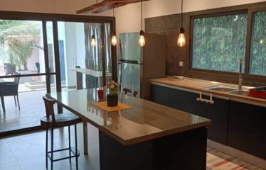 NGUERIGNE : Villa contemporaine de standing 5 chambres avec piscine à louer