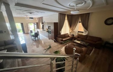 NGAPAROU : Villa à louer