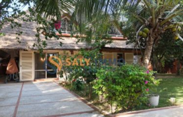 NGAPAROU : Villa afro-contemporaine à vendre – 2ème ligne