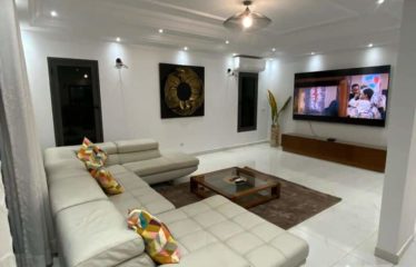 NGAPAROU : Villa d’exception à louer