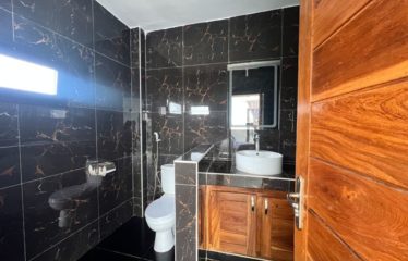 NGAPAROU : Villa avec piscine à louer