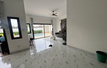 NGAPAROU : Villa avec piscine à louer