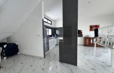 NGAPAROU : Villa avec piscine à louer