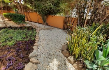 DAKAR ALMADIES : Villa à vendre – 3 chambres