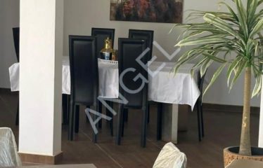 SALY : Villa de 2 000 m² à louer