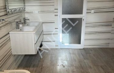 SALY : Villa de 2 000 m² à louer