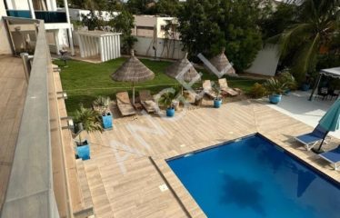 SALY : Villa de 2 000 m² à louer