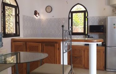 NGAPAROU : Charmant Riad à vendre – Proche Drève des Belges