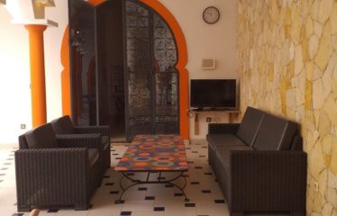 NGAPAROU : Charmant Riad à vendre – Proche Drève des Belges