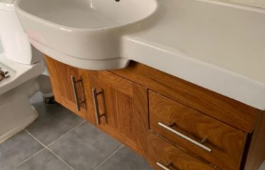 DAKAR ALMADIES : Villa R+1 à louer – Derrière la BICIS