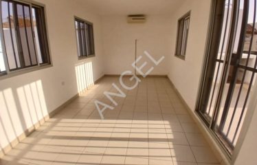 DAKAR ALMADIES: 5-bedroom villa for rent