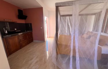 NGAPAROU : Studio meublé à louer